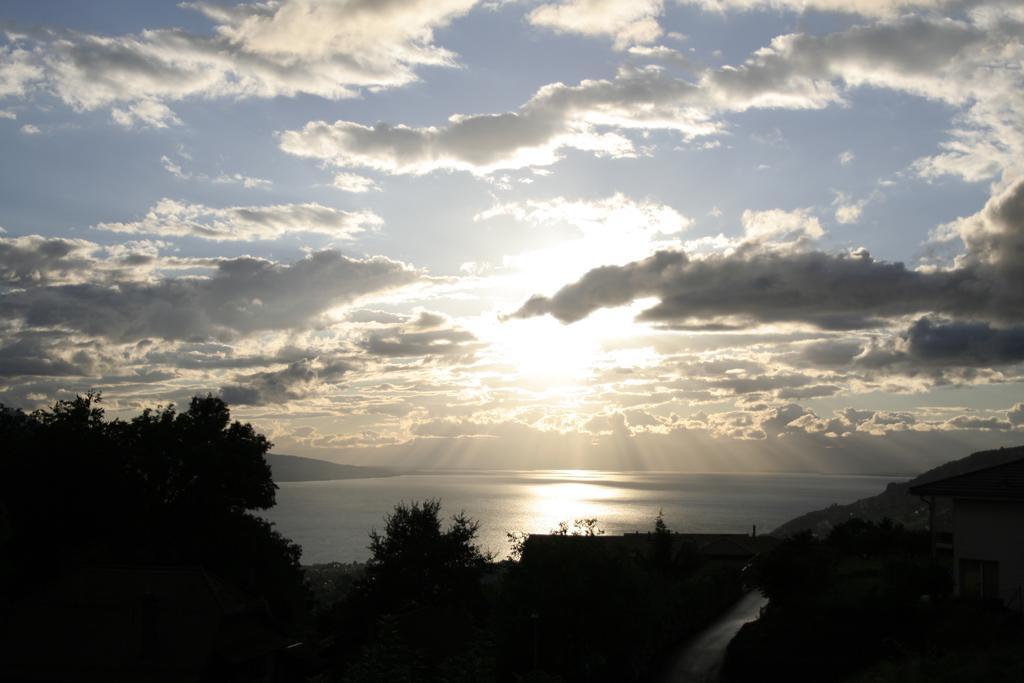 Montreux Holiday Home Exterior foto