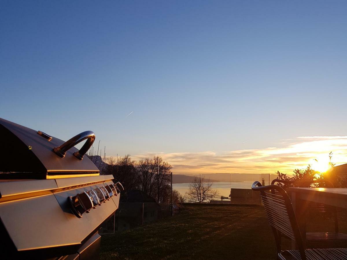Montreux Holiday Home Exterior foto